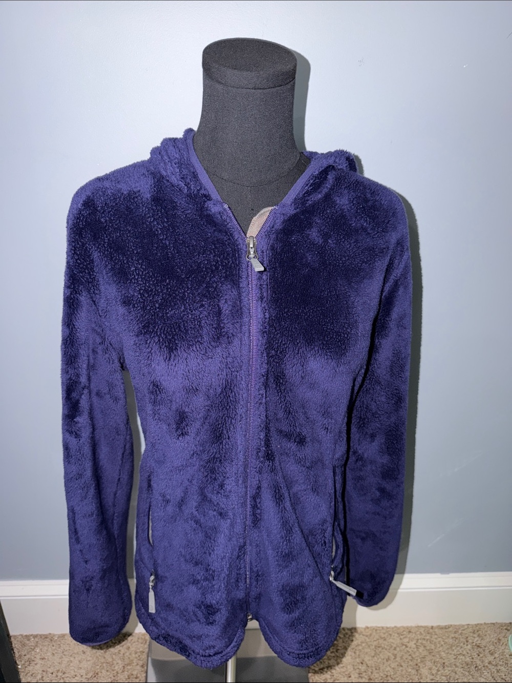 Girls Size Medium Merrell Plush Hooded Fleece Jacket in Deep Purple